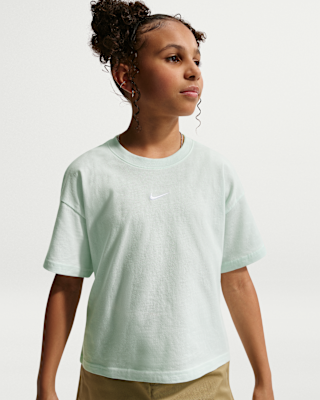 Nike Sportswear Essential Big Kids' (Girls') T-Shirt. Nike.com